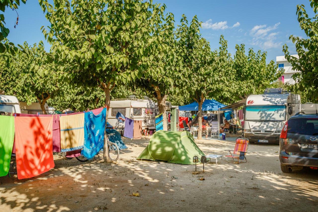 Camping Bellsol Пинеда де Мар Екстериор снимка